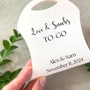 Personalizowane pudełko na upominki ślubne | Love & Snacks To-Go | Personalizowane pudełka na słodkie smakołyki na wesela i specjalne okazje | Idealne na wyjątkowy dzień