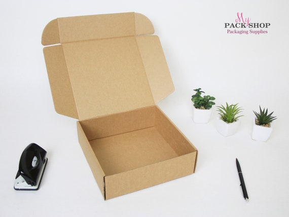 8 X 8 X 2.3 Cardboard Boxes With Lids Square Box Gift Boxes Medium Size  Corrugated Box Packaging Supplies Carton Paper Boxes Gift Wrapping 