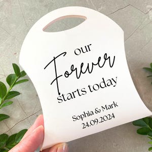 Caja de regalo personalizada "Nuestro Para Siempre Empieza Hoy" / Recuerdo de boda personalizado / Pequeño recuerdo para invitados / Perfecto como regalo de bienvenida a la boda