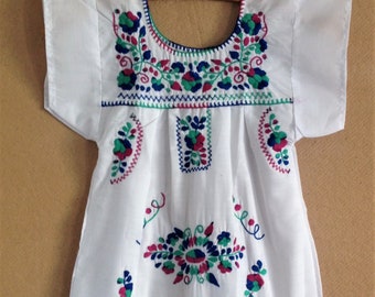 Embroidered mexican baby dress, Oaxaca baby dress, Mexican embroidered dress, mexican outfit baby.