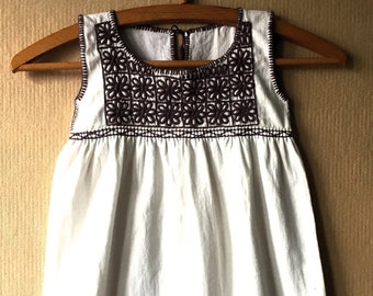 Mexican embroidered baby dress, Chiapas region, Mexican embroidered dress, Mexican outfit baby.