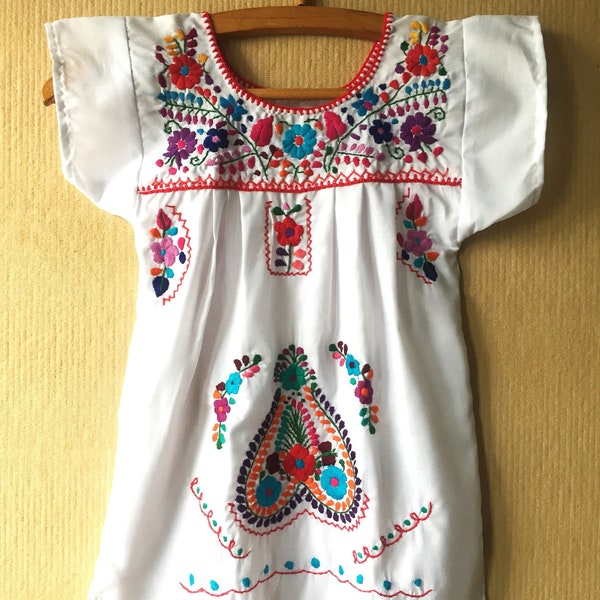 Embroidered mexican baby dress, Oaxaca baby dress, vestido bordado mexicano, mexican outfit baby.