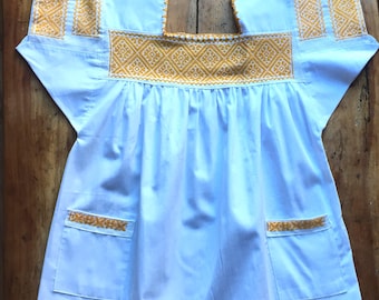 Mexican embroidery blouse, Otomi Hidalgo region, Mexican embroidered blouse, traditional Mexican textiles, Mexican outfit, Mexican fashion.