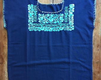 Mexican embroidered blouse, Oaxaca region, Mexican embroidered blouse, mexican traditional textiles, mexican outfit, mexican fashion.