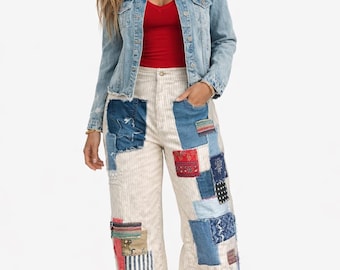 Pantalones de mezclilla reciclados con rayas diplomáticas: parches, adornos y deconstruidos, talla L