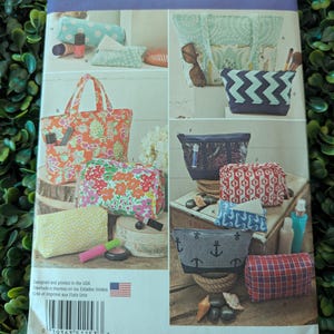 Sewing Pattern, Simplicity 1153, Tote Bag, Make-up Case, Travel Bag