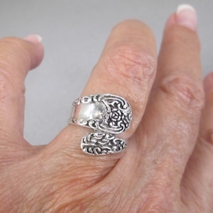 Solid Sterling Silver SPOON Ring>Victorian Pattern Spoon Ring,925 Sterling Spoon Ring,Utensil,Chef Ring,Cook Ring,Silver Spoon Ring,925 ring