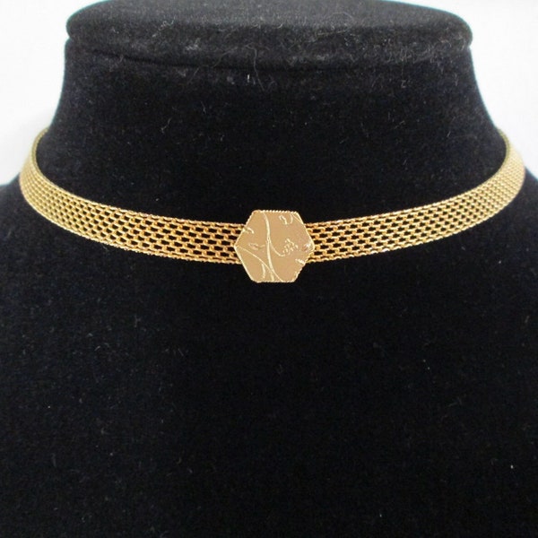 CHOKER>Gold Mesh OR Silver Mesh Choker/Necklace with Etched Plackette>Vintage Gold Choker,Silver Necklace,Vintage Silver Choker,Mesh Choker