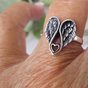 Sterling ANGEL WINGS Heart Ring&gt;925 Angel Wings ring,Sterling Heart Ring,Loved One in Heaven Ring,Silver Remembrance Ring,925 Angel Wings