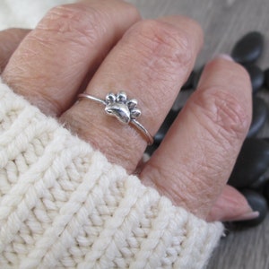 Sterling PAW Shape Ring&gt;925 Paw print Ring,Dog Paw,Cat Paw,Paw print ring,Animal Lover,925 silver,Dog Lover ring,Cat Lover ring,Pet lover