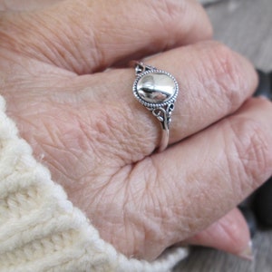 Sterling Braided Oval Signet Ring&gt;925 Sterling Bali Braided Signet ring,Bali,Boho Chic,Bohemian,Dainty Sterling Signet Ring,925 Concho Ring