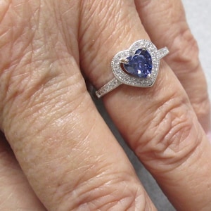TANZANITE Heart Ring&gt;925 Sterling Ring,Tanzanite Halo Ring&gt;Sparkling Simulated Diamond Tanzanite ring,Engagement,Wedding,Promise,Non Tarnish