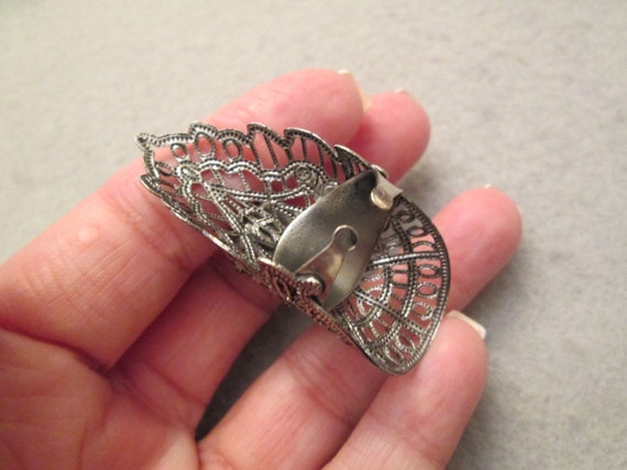 Big Adjustable Vintage Ring>Pewter Ring with Emer… - image 8