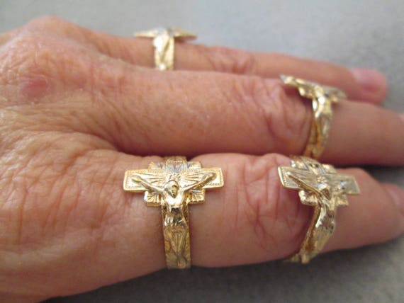 Gold CRUCIFIX Ring>Detailed Gold Crucifix Ring,Vi… - image 1