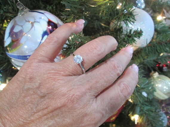 1ct. Solitaire Simulated Diamond Ring>925 Sterlin… - image 2