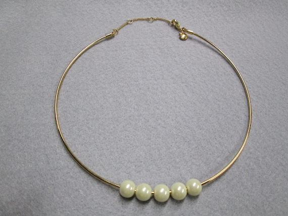 Vintage J. Crew Gold Collar with PEARLS>Pearl Nec… - image 1