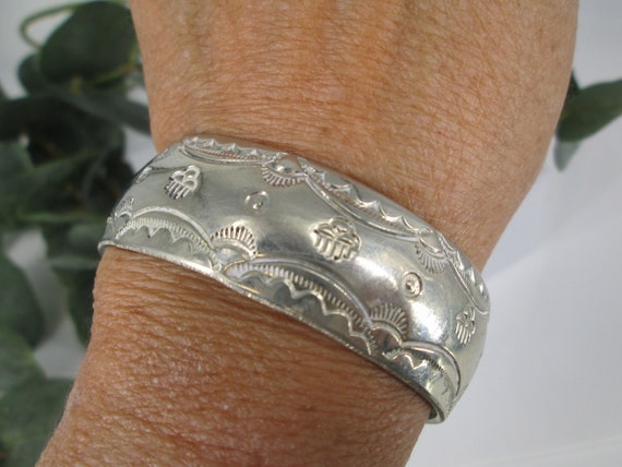 Native American Sterling Silver Cuff Bracelet>Wid… - image 3