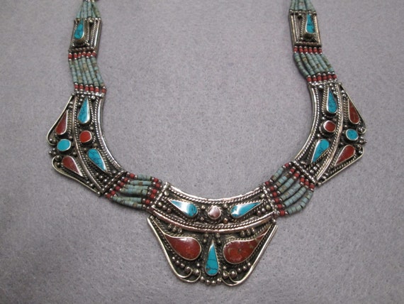 Turquoise & Coral Collar Necklace>Silver Collar n… - image 2