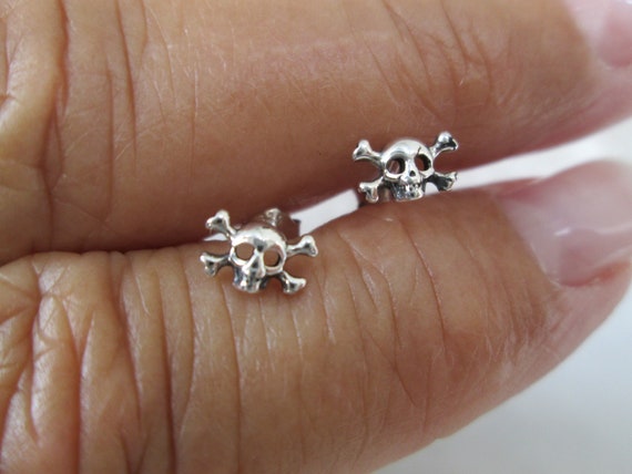 Skull and Crossbones Stud Earrings>925 Sterling S… - image 2