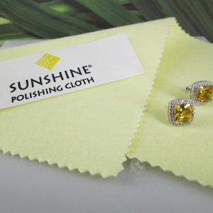 LARGE Sunshine Polishing Cloth for Jewelry for only 3.99 &gt; 7 1/2 inches X 5 inches&gt;Jewelry Polishing Cloth&gt;Silver and Gold Polishing Cloth