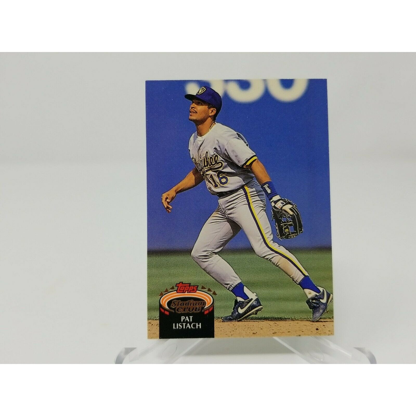 1992 Stadium Club Milwaukee Brewers Baseball Card 757 Pat 