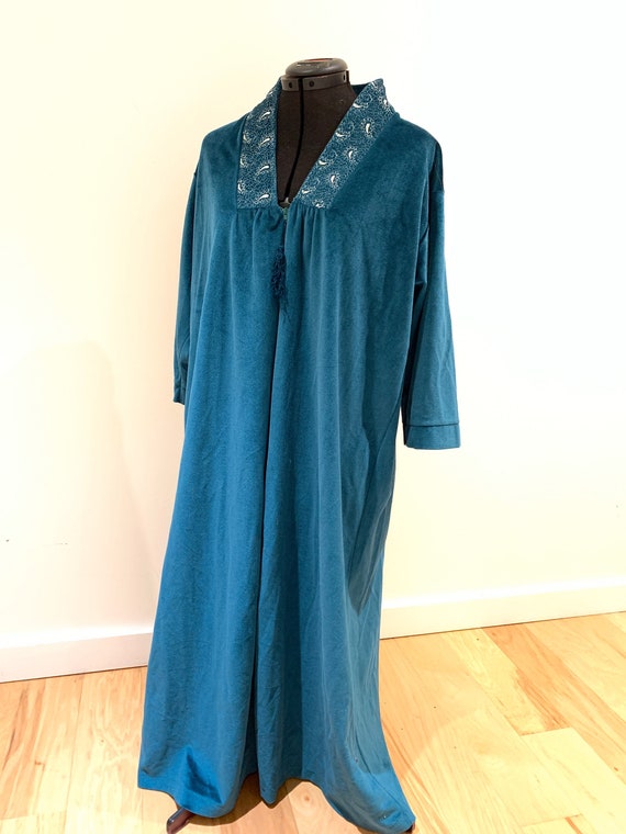 Vintage Velvet Robe / 1970s Kaftan