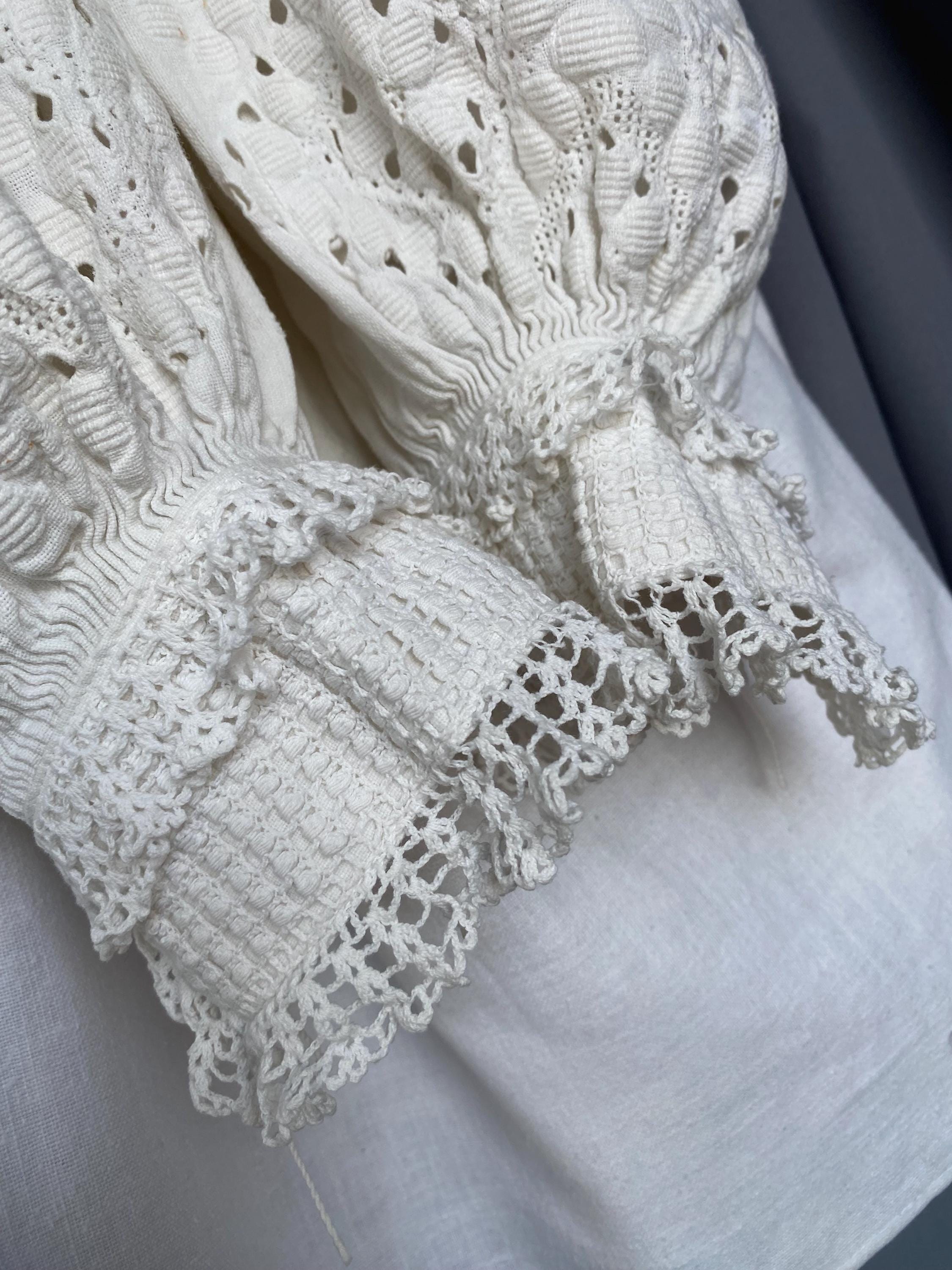 ヴィンテージ ルーマニア刺繍ブラウス – 1930年代 ホワイトリネン 