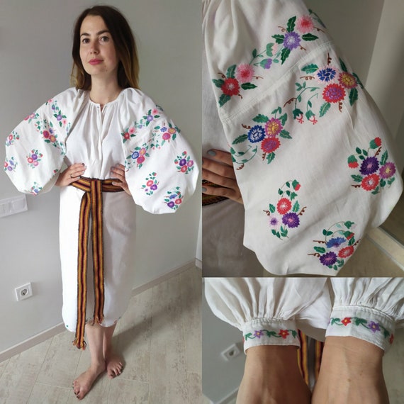 Feminine design Vintage Dress Ukrainian Vyshyvank