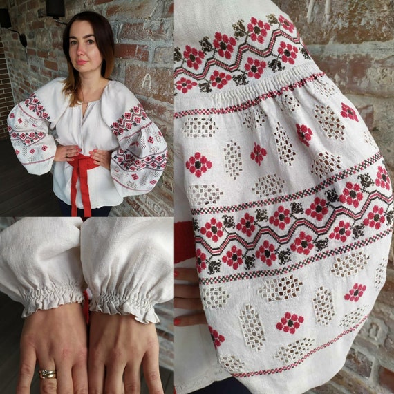 Reserved! Authentic blouse! Vintage Embroidery Dre