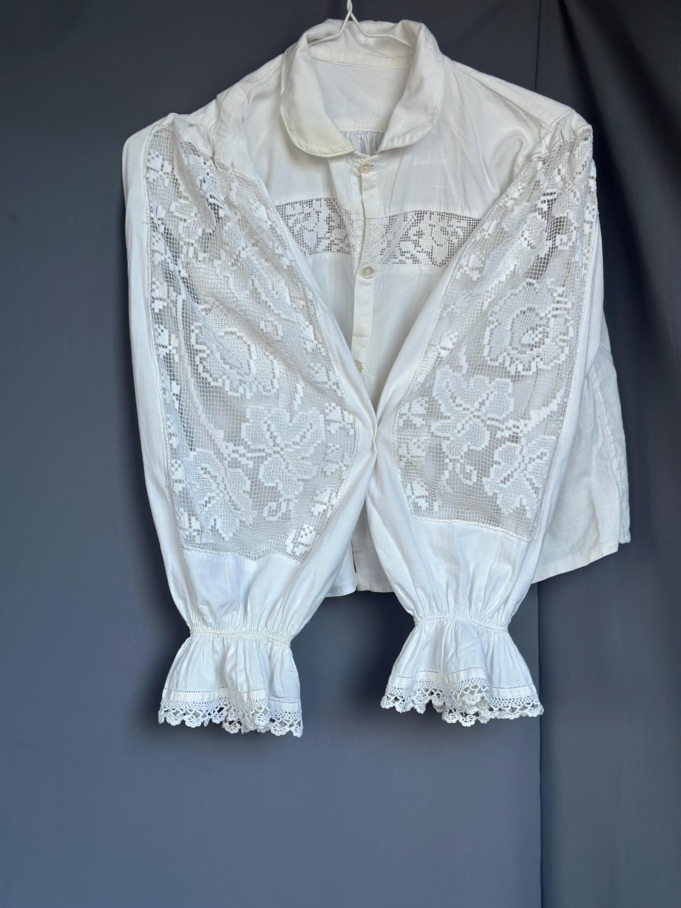 Vintage Peasant Top Blouse Romanian Embroidered Floral 70s