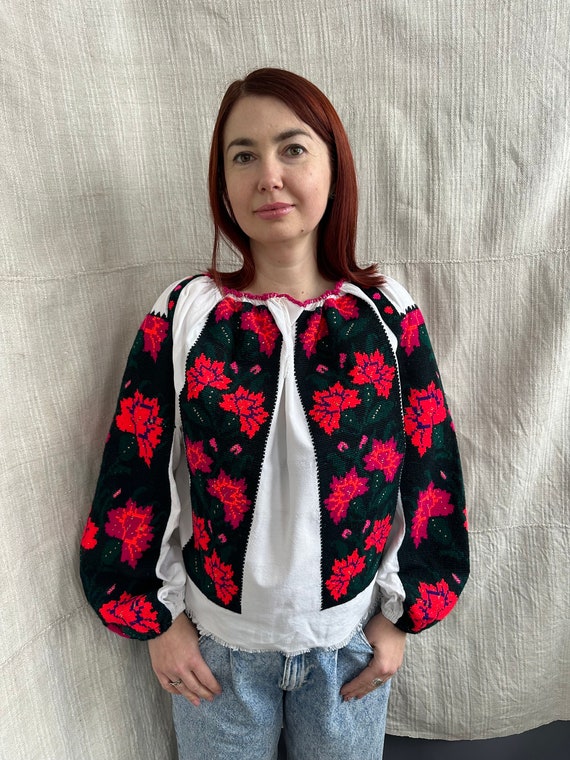 Romanian Blouse Embroidered Top Vintage Blouse Antique