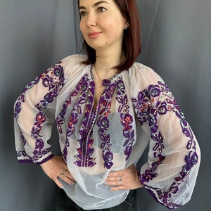 Romanian blouse Hungarian blouse Antique blouse Embroidered top Vintage outfit Vintage Antique top Embroidered dress Vintage outfit