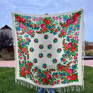 Ukranian Woolen shawl with fingers Vintage shawl piano big shawl Pavlovo Posad  babushka style  Floral shawl Gift for her Houstka