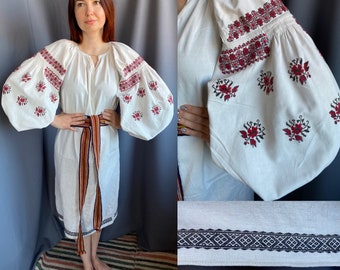 Embroidered dress Puffy sleeves Sleeves-balloons Antique chemise Antique smock Linen dress Ukrainian dress Antique dress
