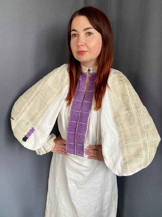Romanian dress Heavy embroidered dress Antique dress … - Gem