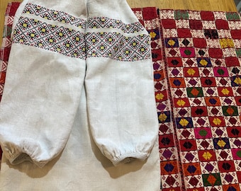 Embroidered dress Linen dress Ukrainian dress Vintage dress Chemise Vintage outfit Antique dress Antique smock Vyshyvanka Folk dress