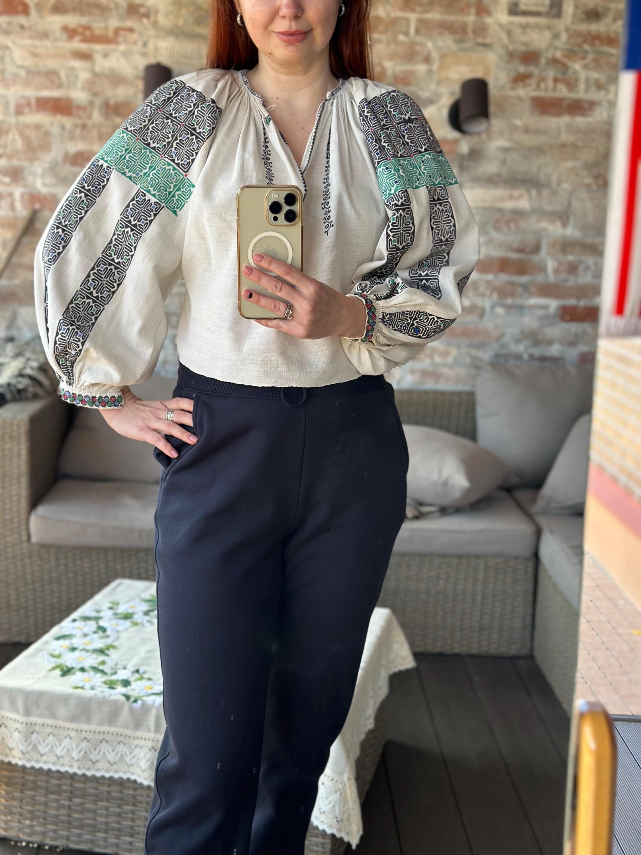 トップス antique Rumania blouse Romanian Blouse Embroidered Top Vintage Blouse Antique