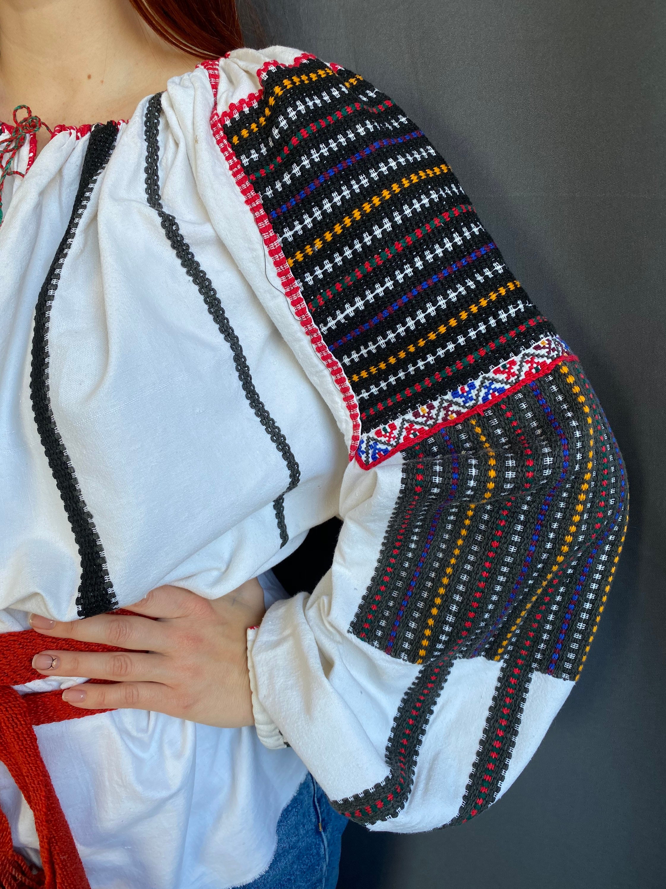 Romanian Blouse Embroidered Top Vintage Outfit Vintage Romanian