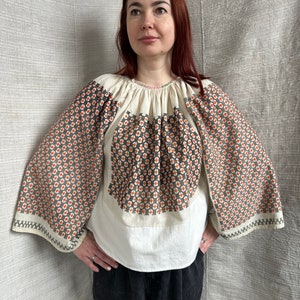 Romanian blouse Antique blouse Embroidered blouse Vintage outfit Vintage blouse Gift for her Linen blouse Romanian embroidery