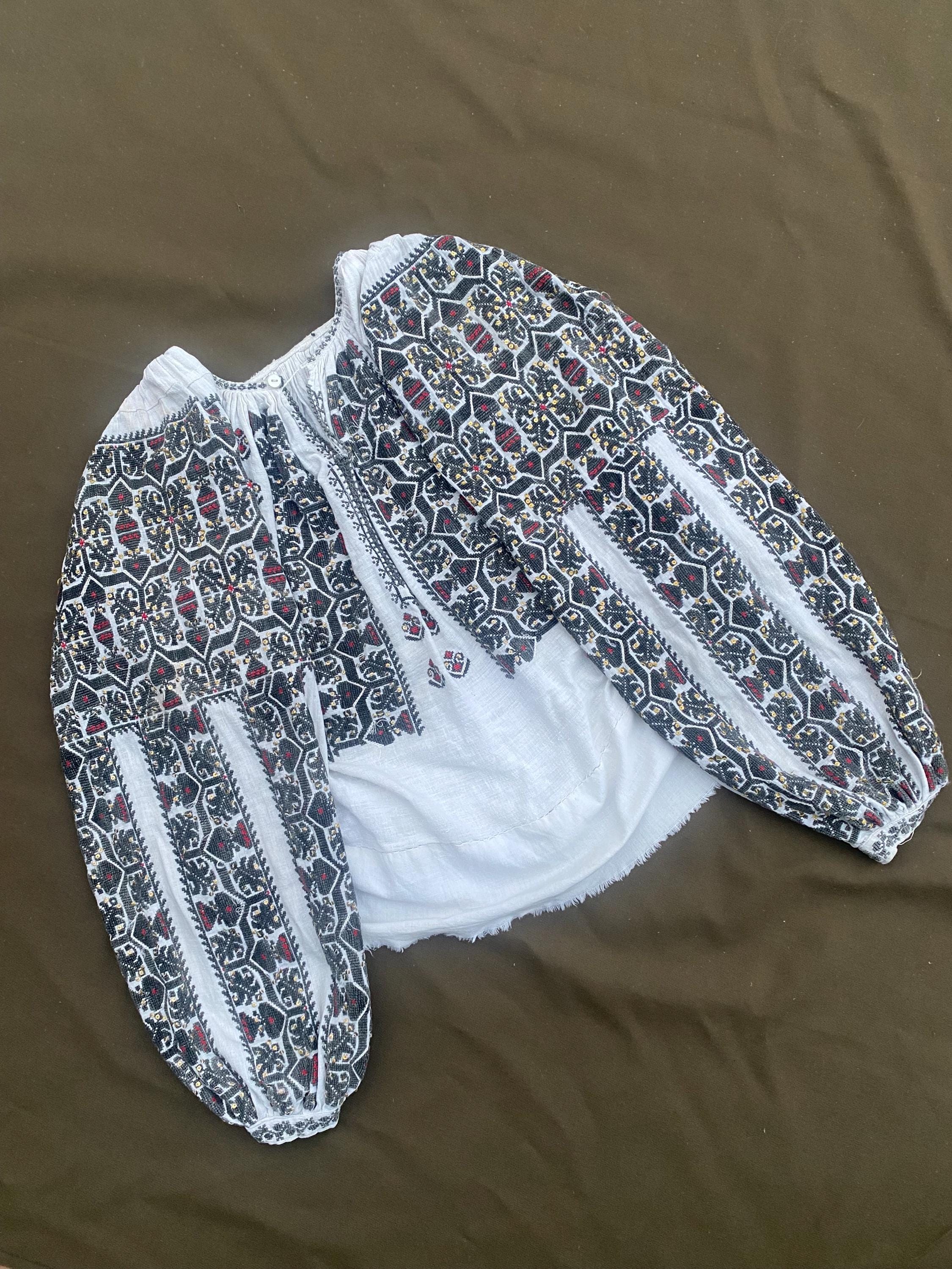 Romanian Blouse Embroidered Top Vintage Outfit Antique Embroidered
