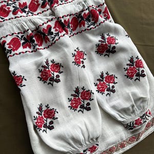 Embroidered blouse Ukrainian blouse Antique blouse Embroidered shirt Vintage linen blouse Vintage Vyshyvanka Antique tshirt Gift for her