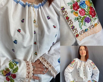 Embroidered blouse Vyshyvanka Ukranian dress Antique blouse Em chemise Shirt Antique clothes Vintage outfit Vintage Romanian