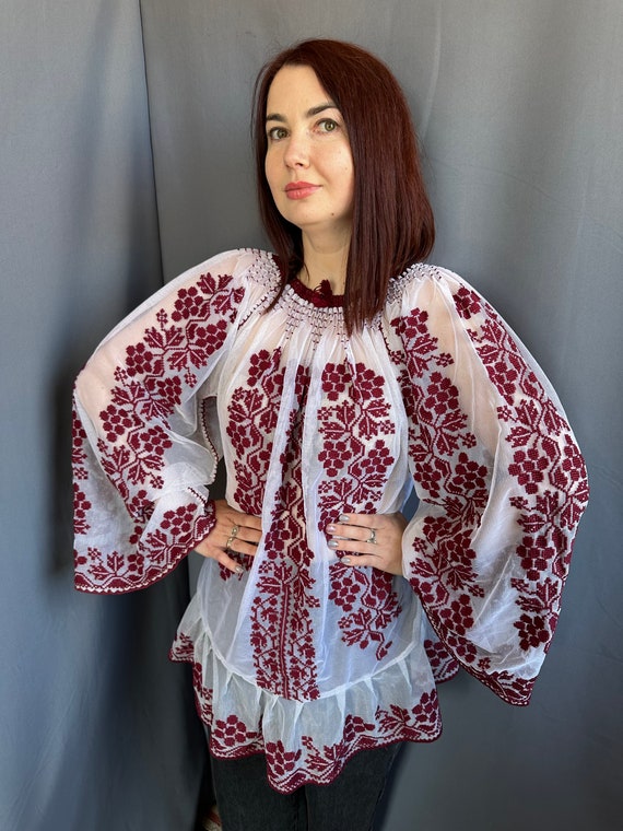 Embroidered blouse Romanian blouse Hungarian blou… - image 1