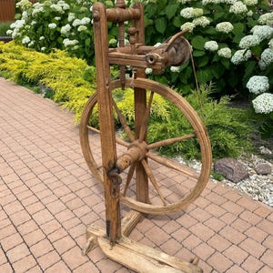 Antique Working manual spinning wheel Vintage spinning tool Early 20th Century Handcrafted Distaff Functional  Decorative gift