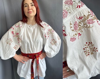 Embroidered blouse Embroidered shirt Vintage blouse Vintage fashion Ukrainian blouse Puffy sleazy Vyshyvanka Sorochka