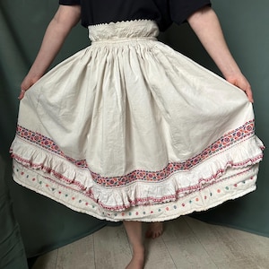 Embroidered skirt Lace skirt Antique handmade skirt Vintage embroidered skirt Romanian skirt Ukrainian embroidered skirt Linen skirt