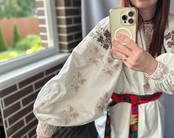 Embroidered Ukrainian vintage blouse blouse Sorochka Wear traditional antique shirt Vintage Vyshyvanka Handcrafted GIFt for her Heritage