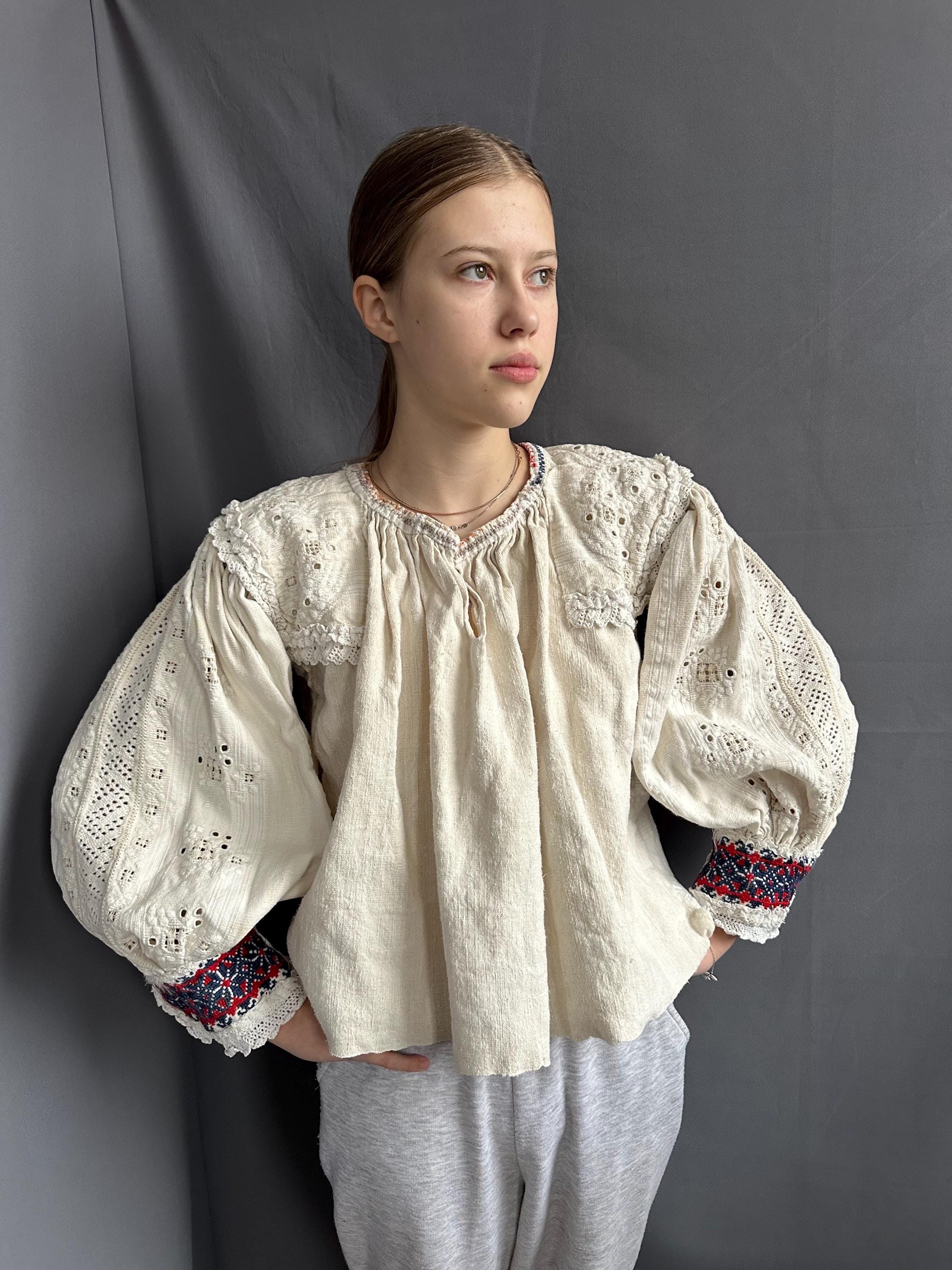 トップス antique Rumania blouse Romanian Blouse Embroidered Top Vintage Blouse Antique