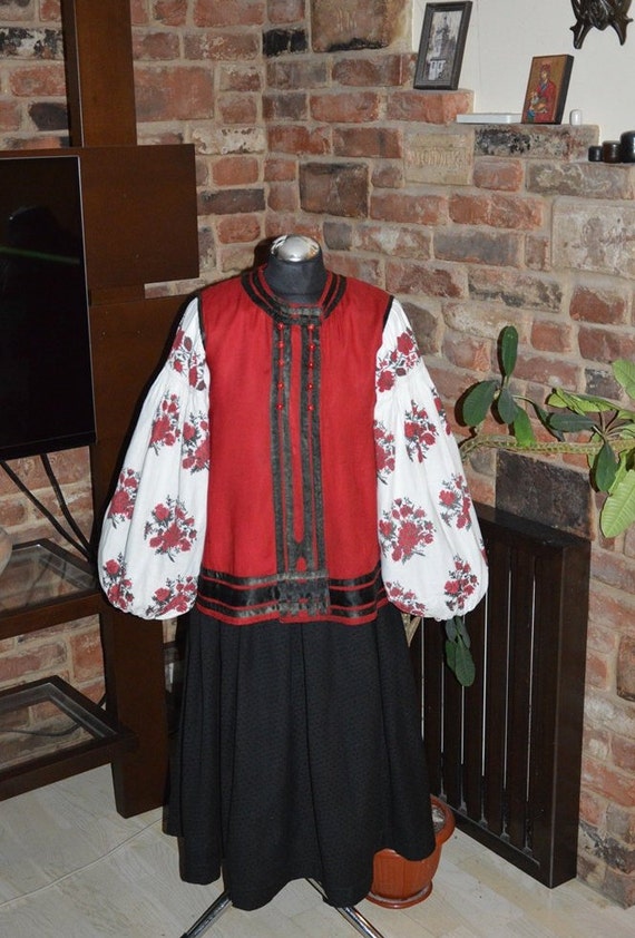 Beautiful ukranian costume Antique vest Antique sk