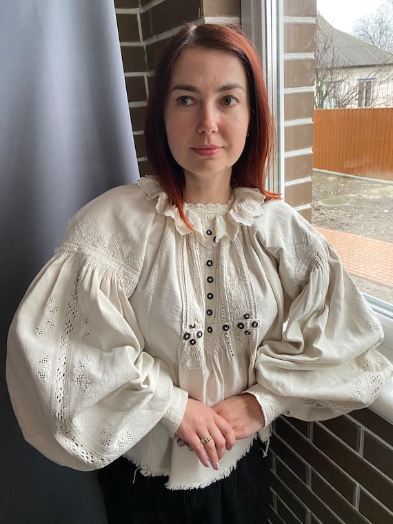 Romanian  blouse Edwardian style Vintage Embroide… - image 1